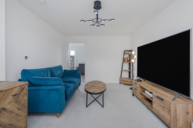 2 Middlerig Avenue, Falkirk photo 4