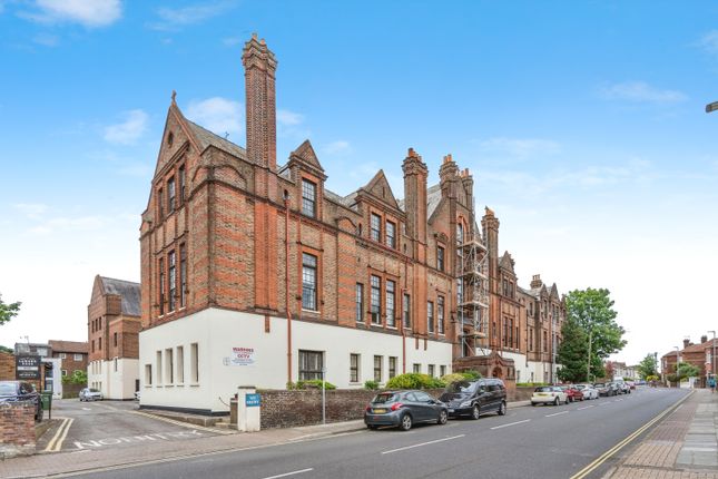 Thumbnail Flat for sale in Lawrence Road, Southsea
