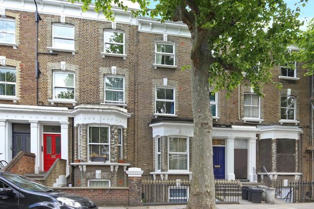 Thumbnail Flat to rent in Loftus Road, London