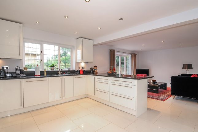 Godolphin House,, Godolphin Road, Surrey photo 3