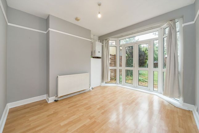 46, Woodlands Road, Harrow photo 4