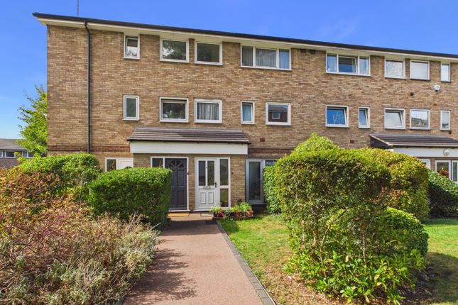 9, Hatfield Close, Maidenhead photo 3