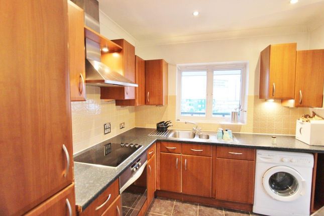 Flat for sale in Wembley, Middlesex