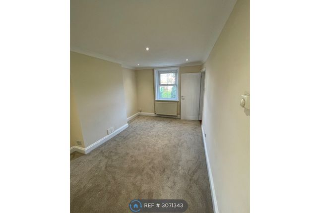 9, Milton Road, Horsham photo 2