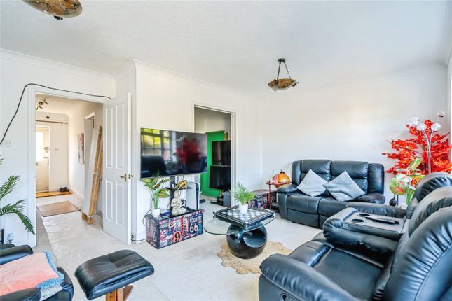 16, Peter Weston Place, West Sussex photo 2
