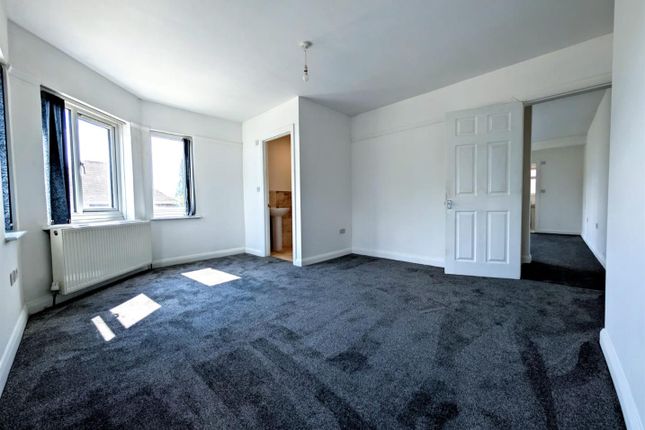 384B, Tuttle Hill, Nuneaton photo 3