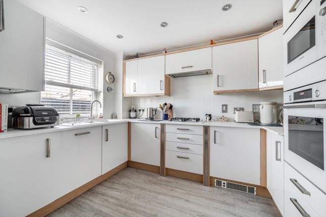 9, Oystercatcher Court, Devon photo 4