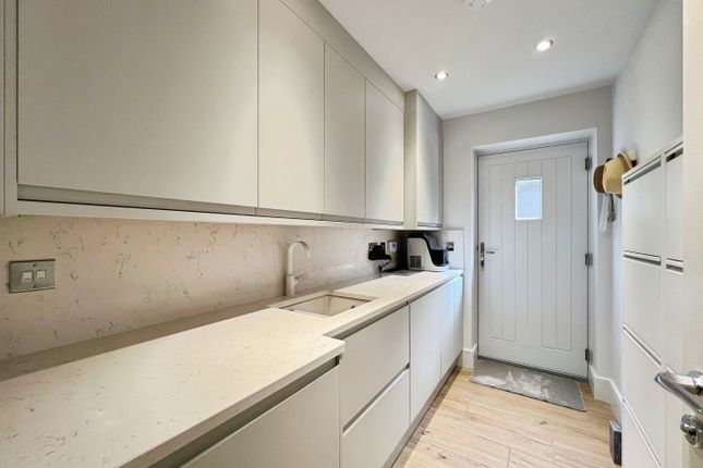 15, The Holt, Stratford-upon-Avon photo 4