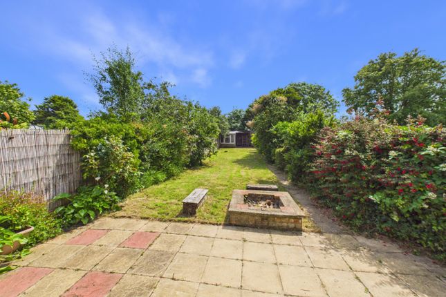 7, Owthorne Walk, Withernsea photo 2