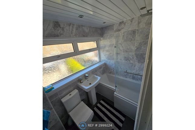 Livale Court, Bettws, Newport photo 4