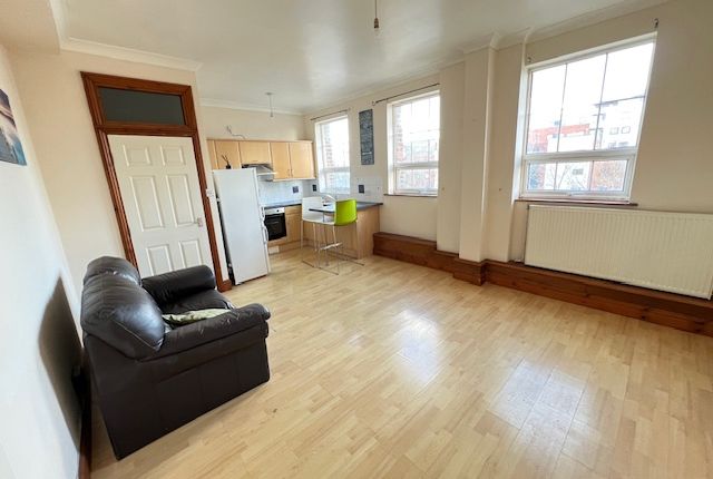 19 Atlantic Mansions, Albert Road South, Southampton photo 2