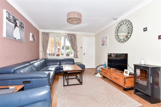 Thumbnail Detached house for sale in Chippendayle Drive, Harrietsham, Maidstone, Kent