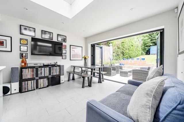 78a, Clare Road, Maidenhead photo 4