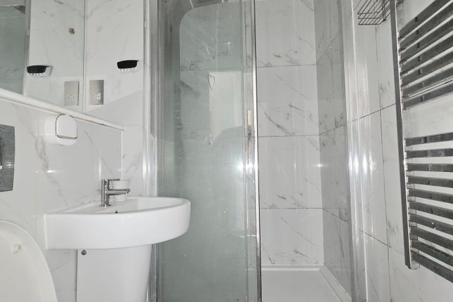 Flat 25, Harrow photo 4