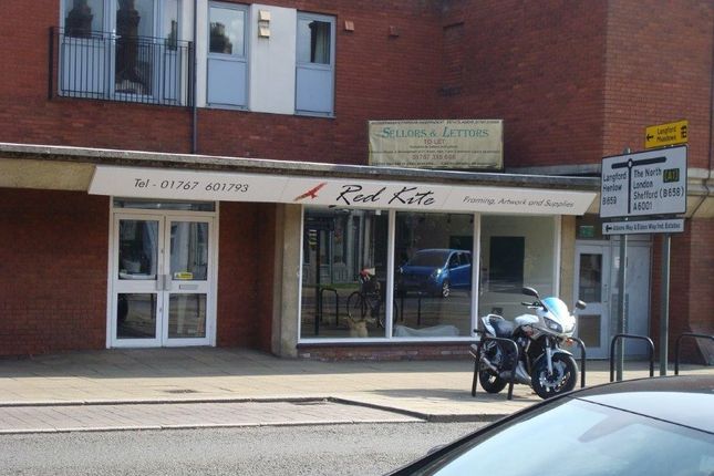 Retail premises to let in High Street, Biggleswade