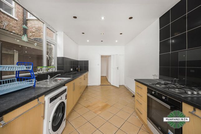 41 Melbourne Road, Melbourne Road, London photo 4