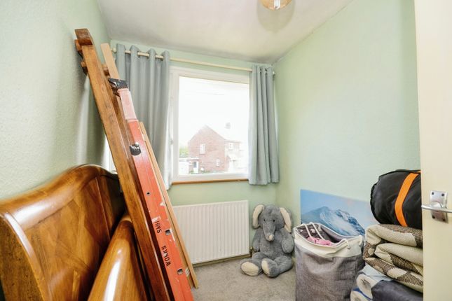 Terraced house for sale in Longbridge Close, Tring
