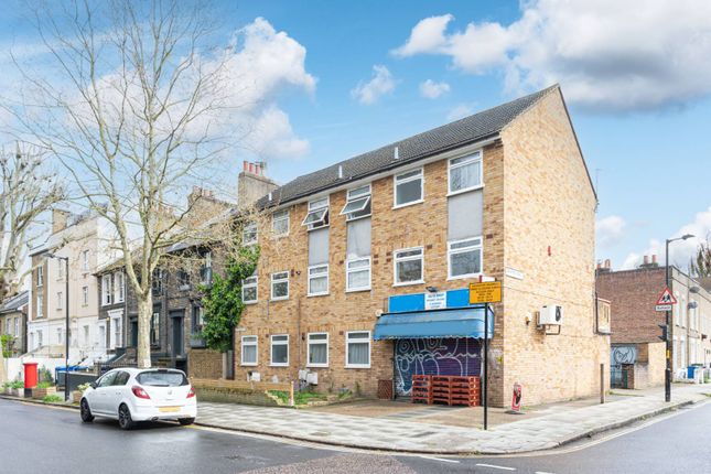 Thumbnail Maisonette to rent in Warner Road, Camberwell, London