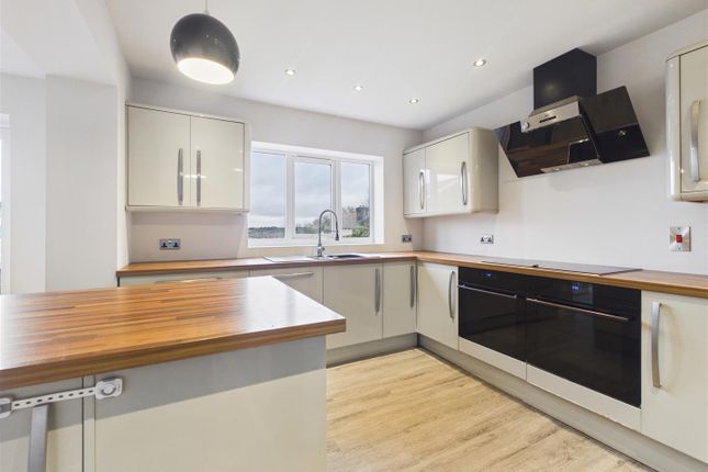 26, Salisbury Road, Dronfield photo 4
