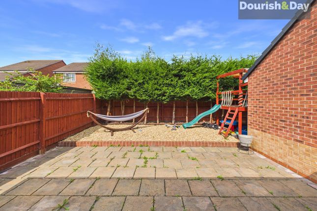 52 Paterson Drive, Stafford photo 3