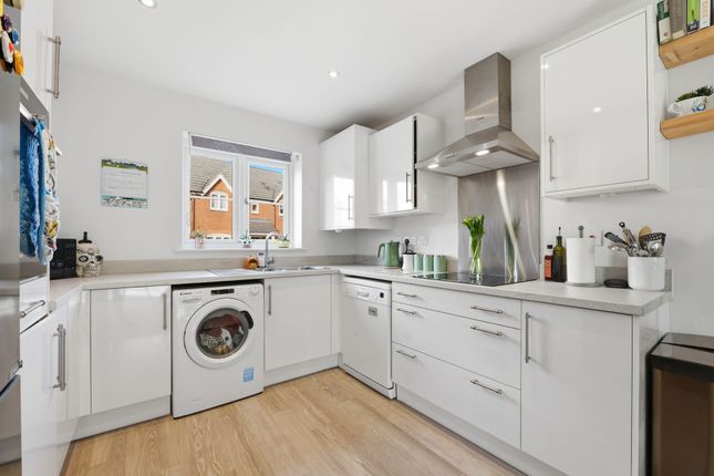29 Rowan Drive, Leicester photo 3
