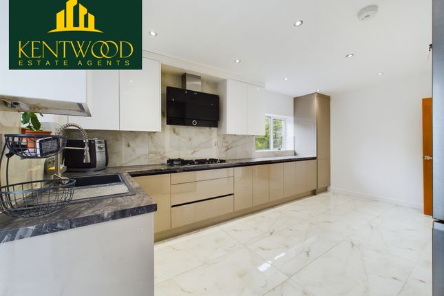 4Â Bedroom Semi Detached For Rent