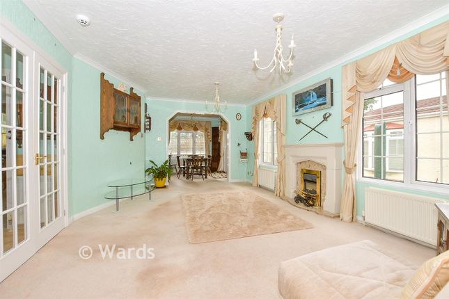 16, Pilgrims Close, Maidstone photo 3