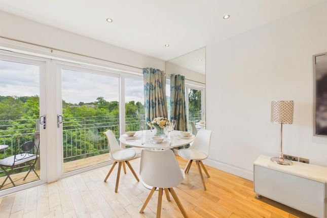 22, Riverside Park, Blairgowrie photo 4