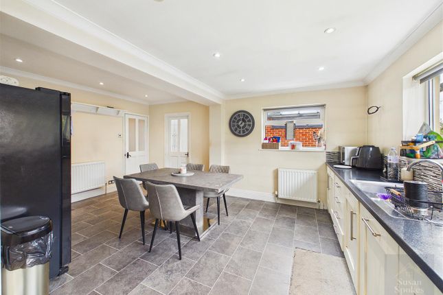 7, Moor Lane, Sunderland photo 5