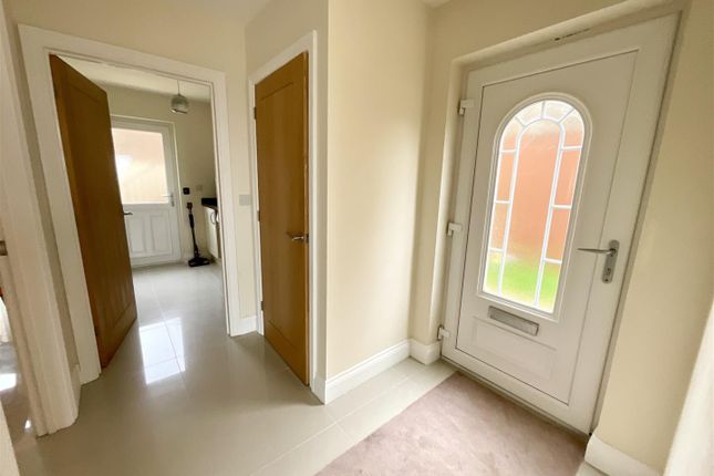 25, Glascoed, Llanelli photo 3