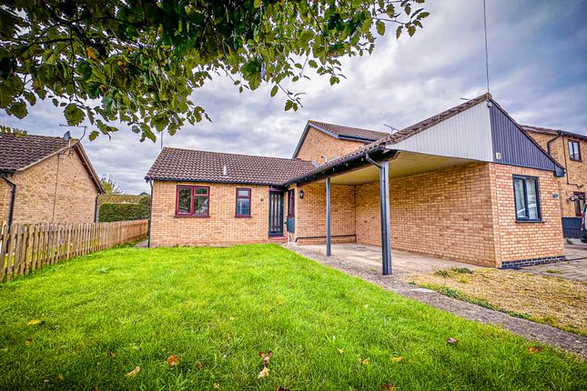 Semi-detached bungalow to rent in Maple Close, Waddington, Lincoln