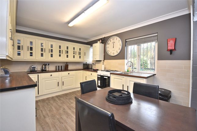 17, East Park View, West Yorkshire photo 3