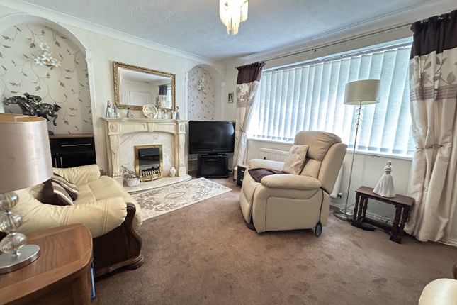 31, The Larches, Durham photo 2