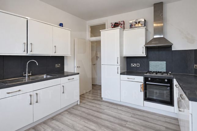 29 Queens Avenue, London photo 4