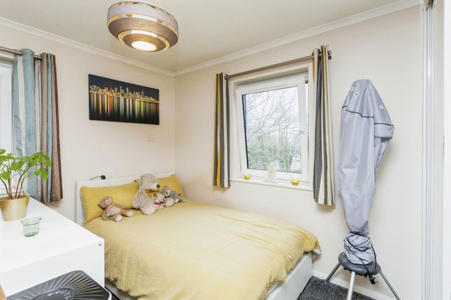 Studio for sale in Camelot Court, Ifield, Crawley