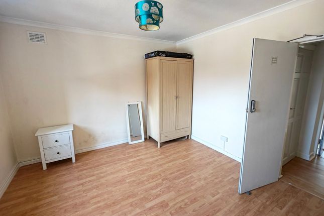 Flat 2, 319, Fox Hollies Road, West Midlands photo 2