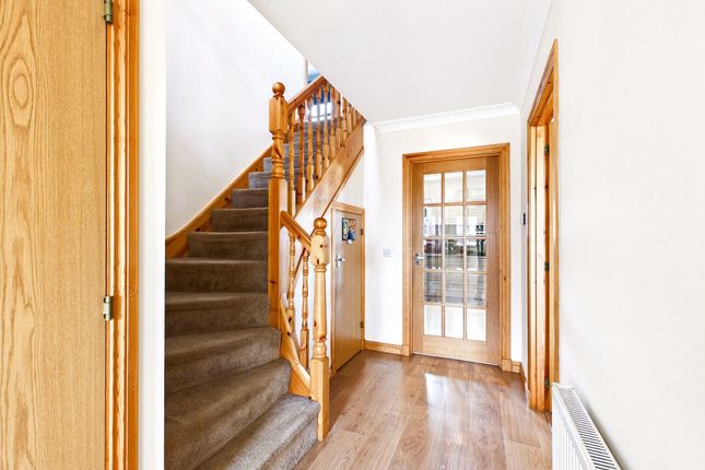 2 Correen Way, Alford photo 3