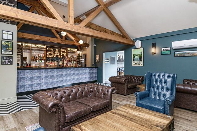 2023 Wales Brynteg Restaurant Bar Empty (5)