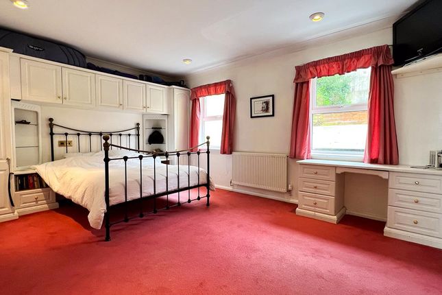 Flat for sale in Apartment 1, Piccadilly Court, Queens Promenade