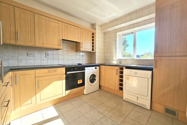 Flat 17, Bromley photo 4
