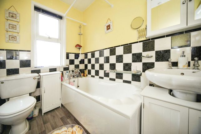 Terraced house for sale in St. Catherines Avenue, Luton