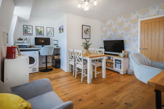 17, Oldwood Court, St Peter Port photo 2