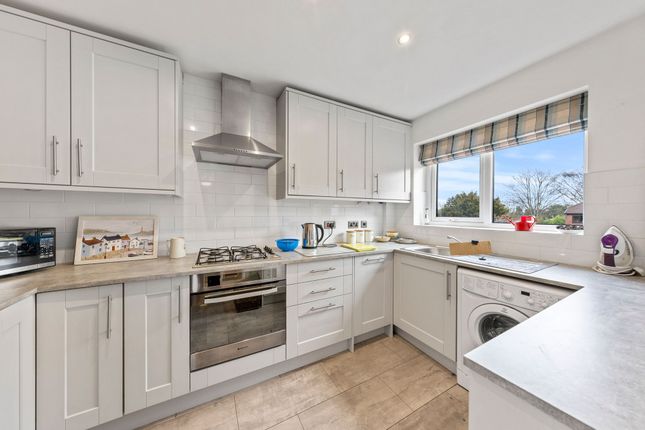 6 Foxdale Court, Warrington photo 4