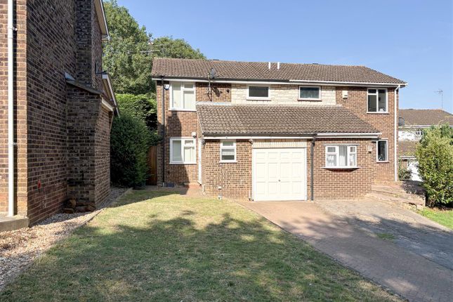 3-bed house on 250, Grasmere Way, Leighton Buzzard, £1,550/mo