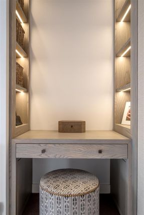 111 Middle Drive-31.Jpg