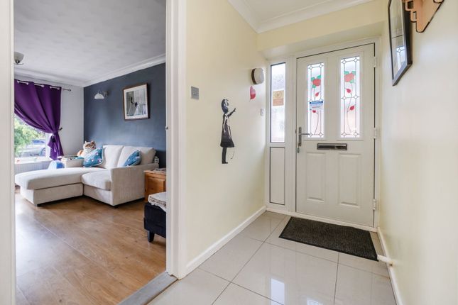 127, Crestview Drive, Lowestoft photo 3