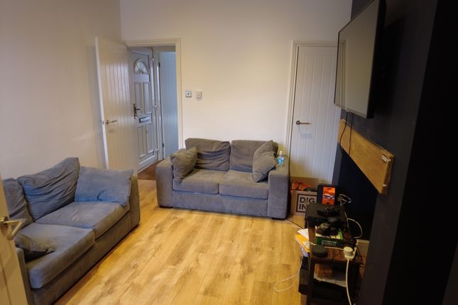 End terrace house to rent in Thesiger Street, Lincoln