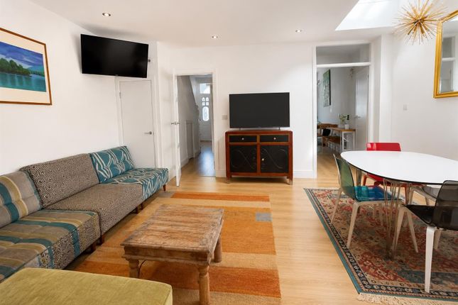 156, Colchester Road, London photo 2