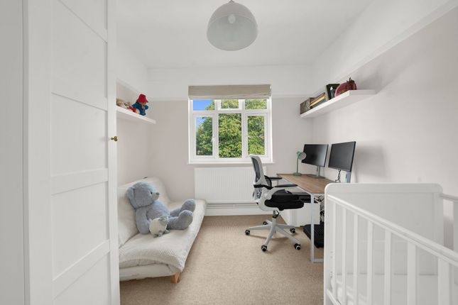 Flat 6, Crosby House Crosby Road, London photo 4