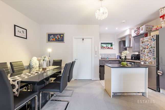 Flat for sale in Bishops Place Apartments, Bishops Place, Paignton
